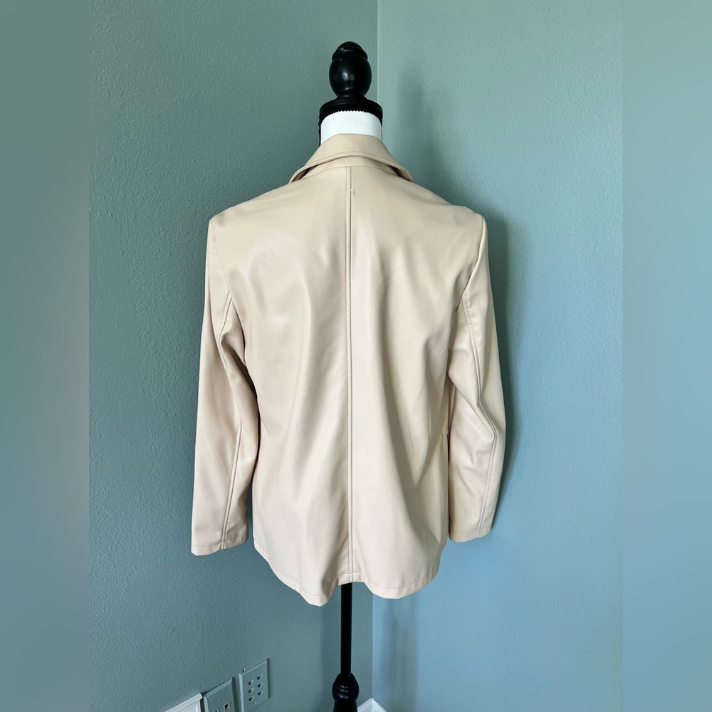 NWT Nanette Lepore Cream Faux Leather Women’s Jacket/ Blazer Size 12 - Picture 3 of 10